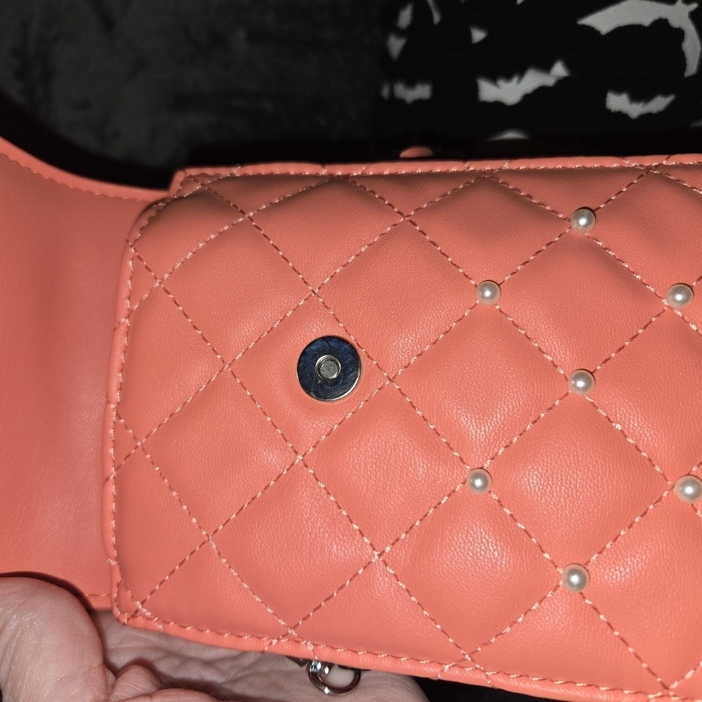 Coral Quilted Crossbody Phone Bag - Picture 6 of 7